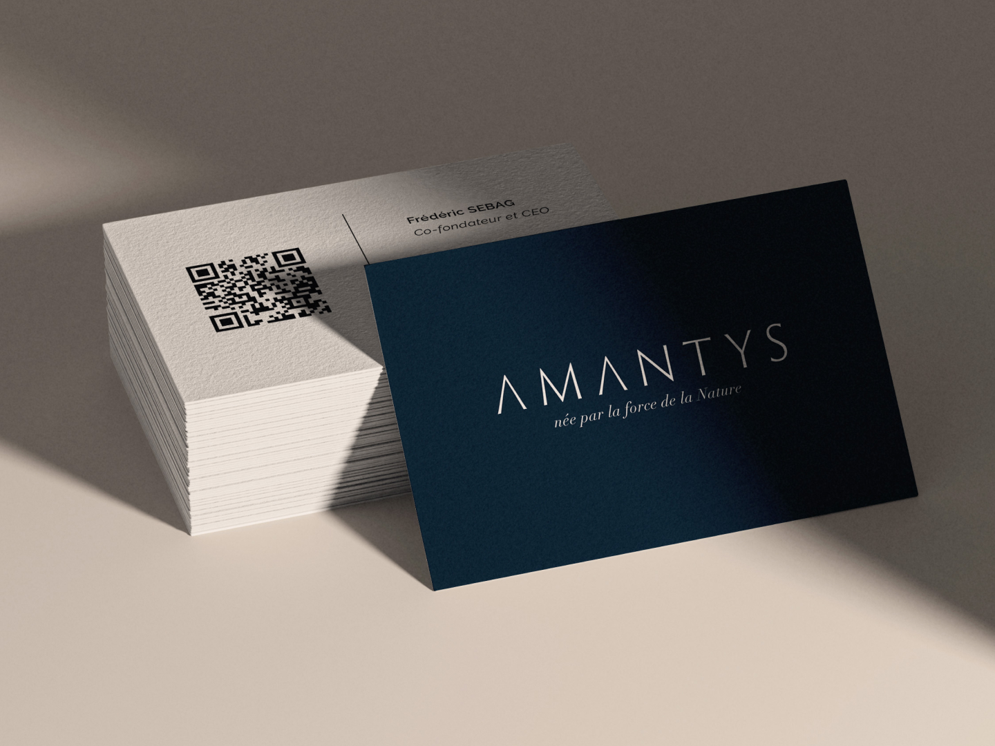 Amantys_business_card_mockup